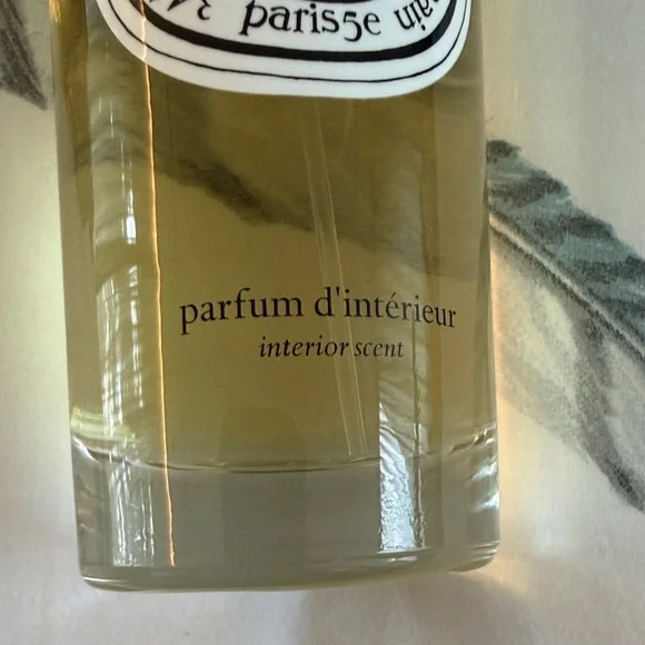 Diptyque 34 Boulevard Saint Germain Interior Scent - Golden Hue - Picture 2 of 7